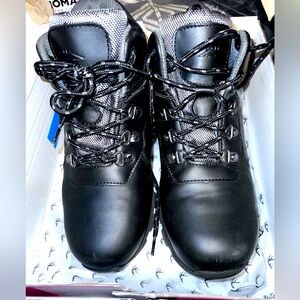 Boys’ Deer Stags Gorp Boots, size 5, black